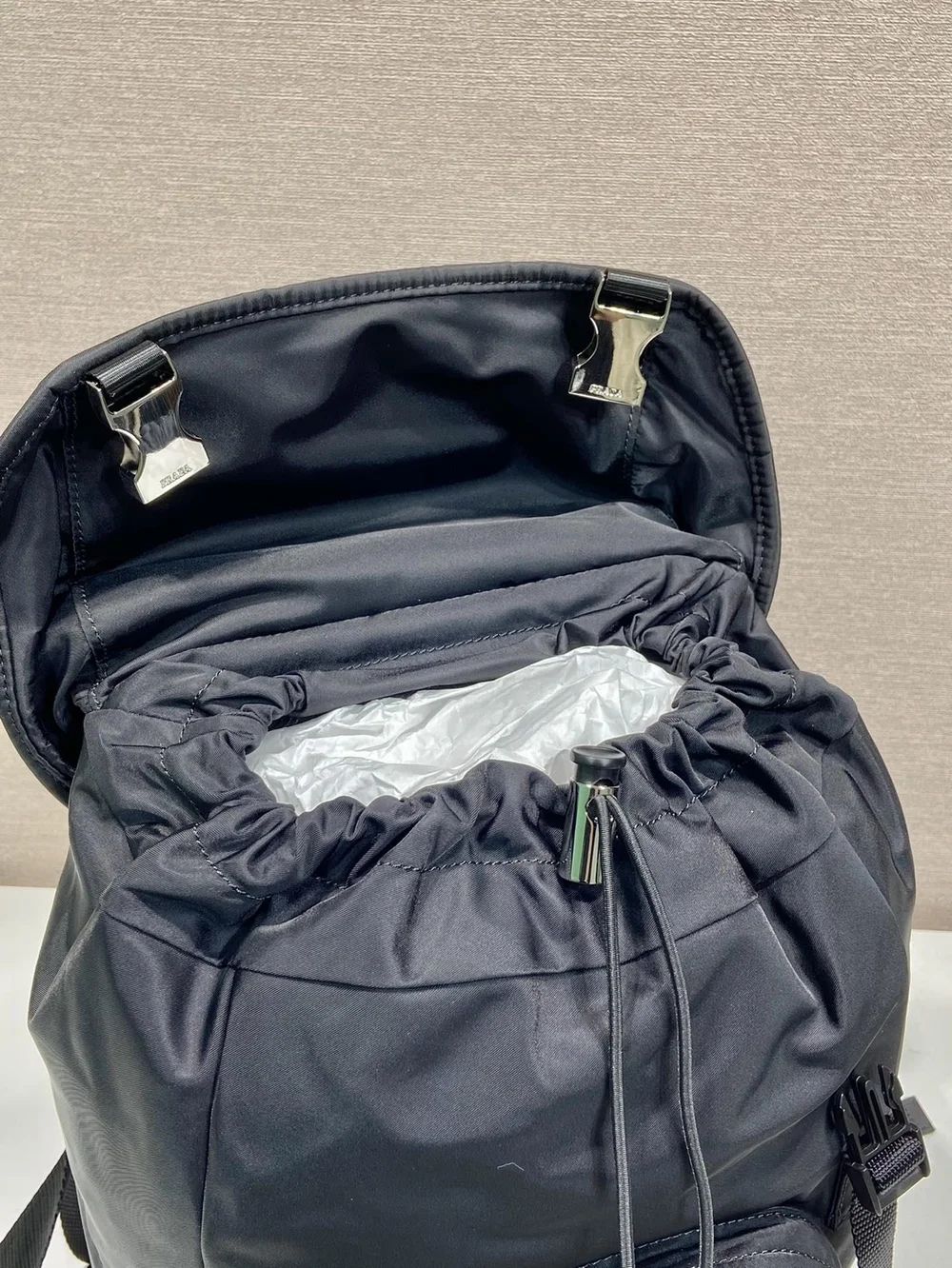 프라다 사피아노 리나일론 백팩