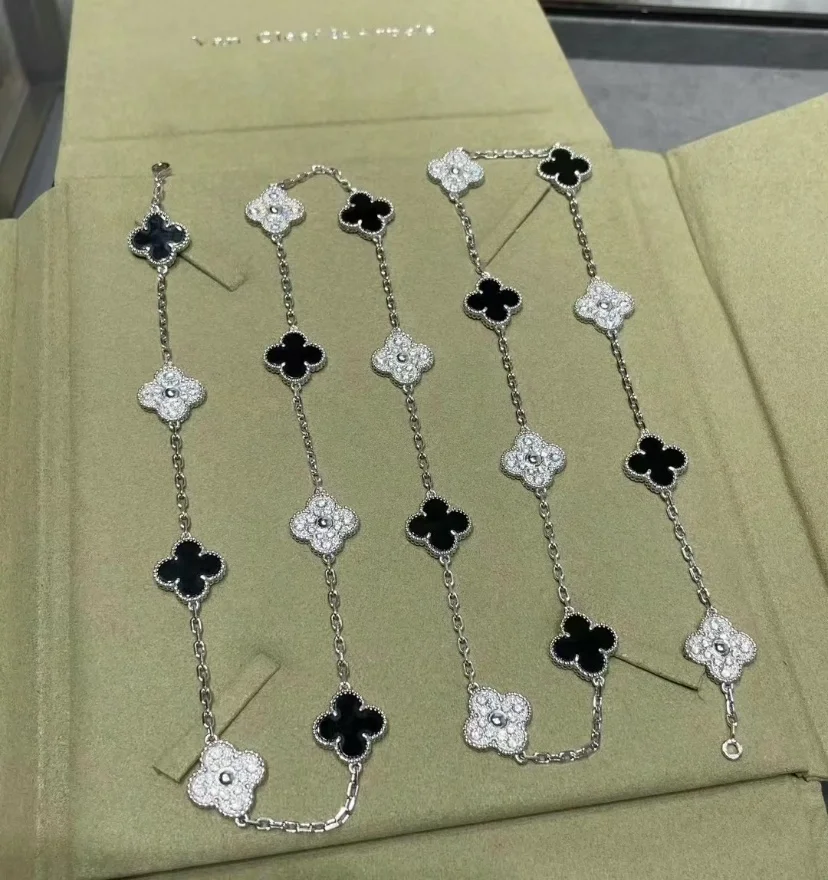 반클리프 앤 아펠 빈티지 알함브라 20 모티브 롱 목걸이
