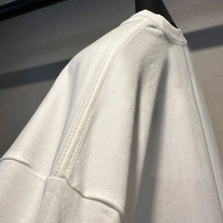 셀린느 루즈 티셔츠 반팔 화이트 2X43F6