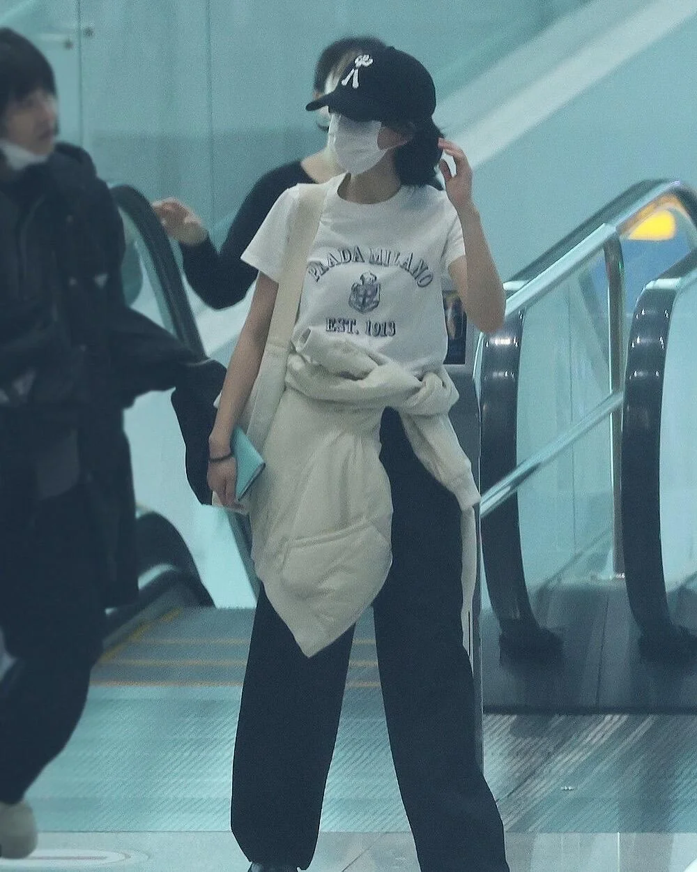 프라다 밀라노 프린티드 코튼 티셔츠