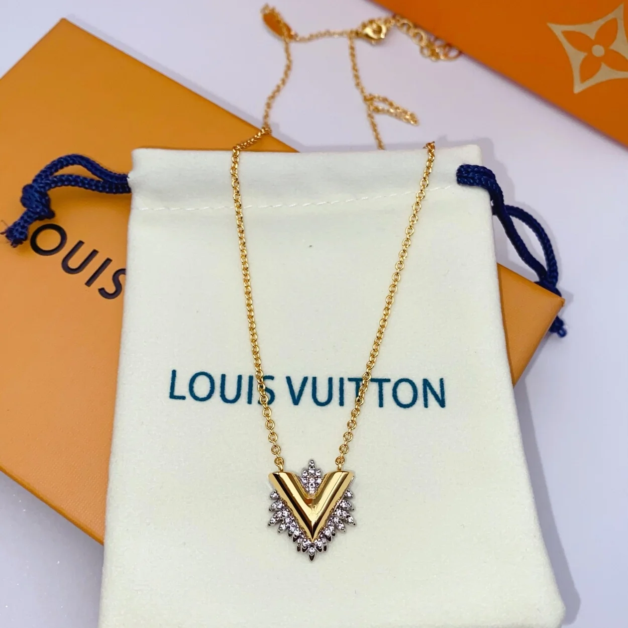 루이비통 글로리 LV 목걸이 M00366