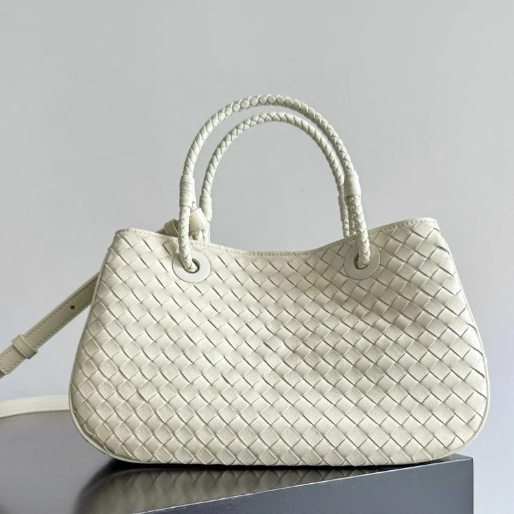 보테가베네타 바스켓 씨솔트836261