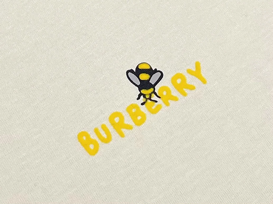 버버리 Bee 로고 코튼 티셔츠 베이지