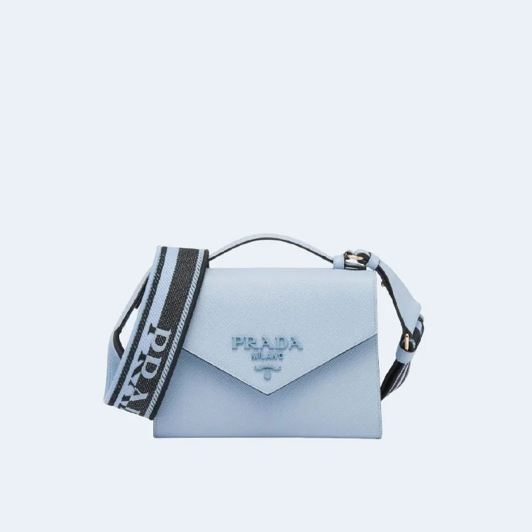 프라다 모노크롬 사피아노 가죽 백 스카이블루