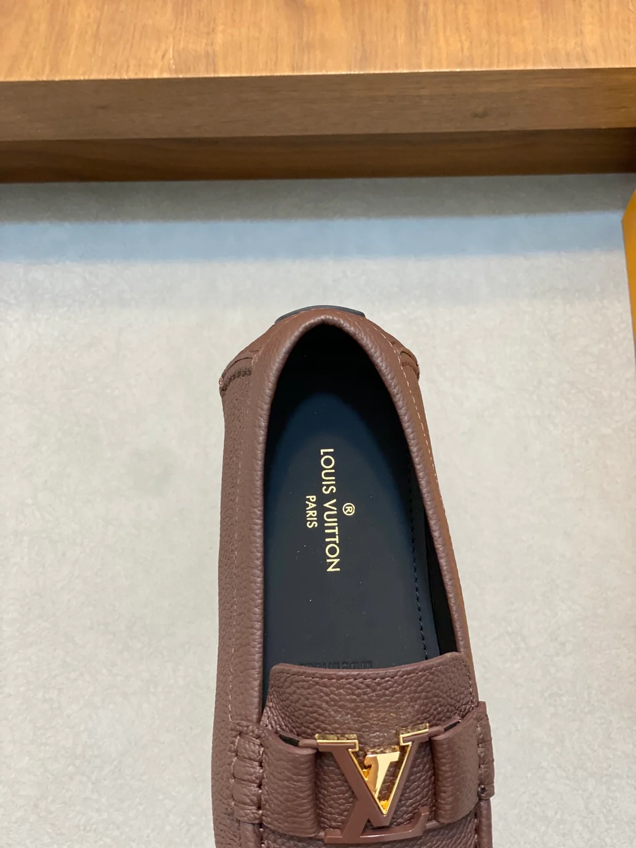 루이비통 몬테 카를로 모카신 브라운