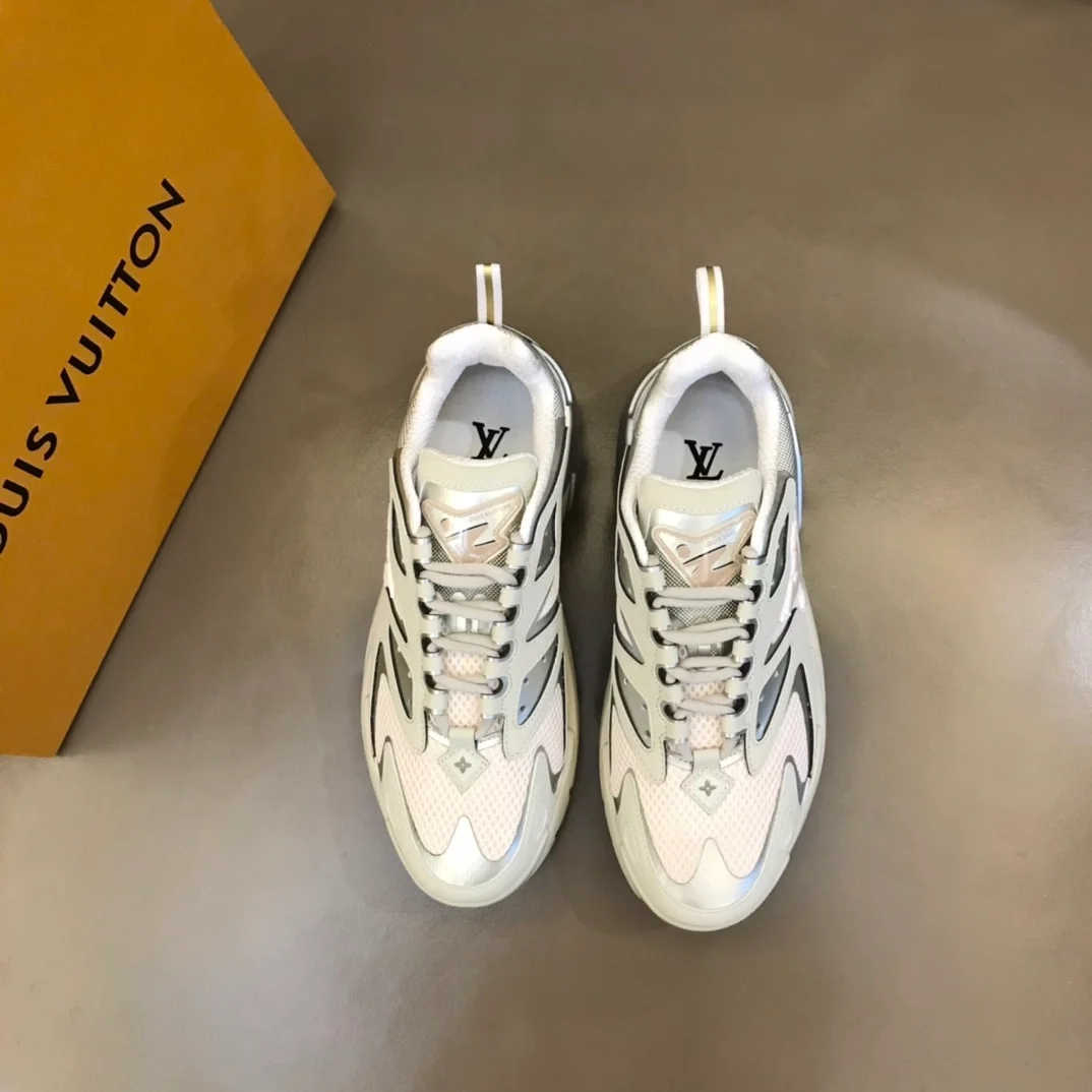 루이비통 러너 태틱 베이지 스니커즈