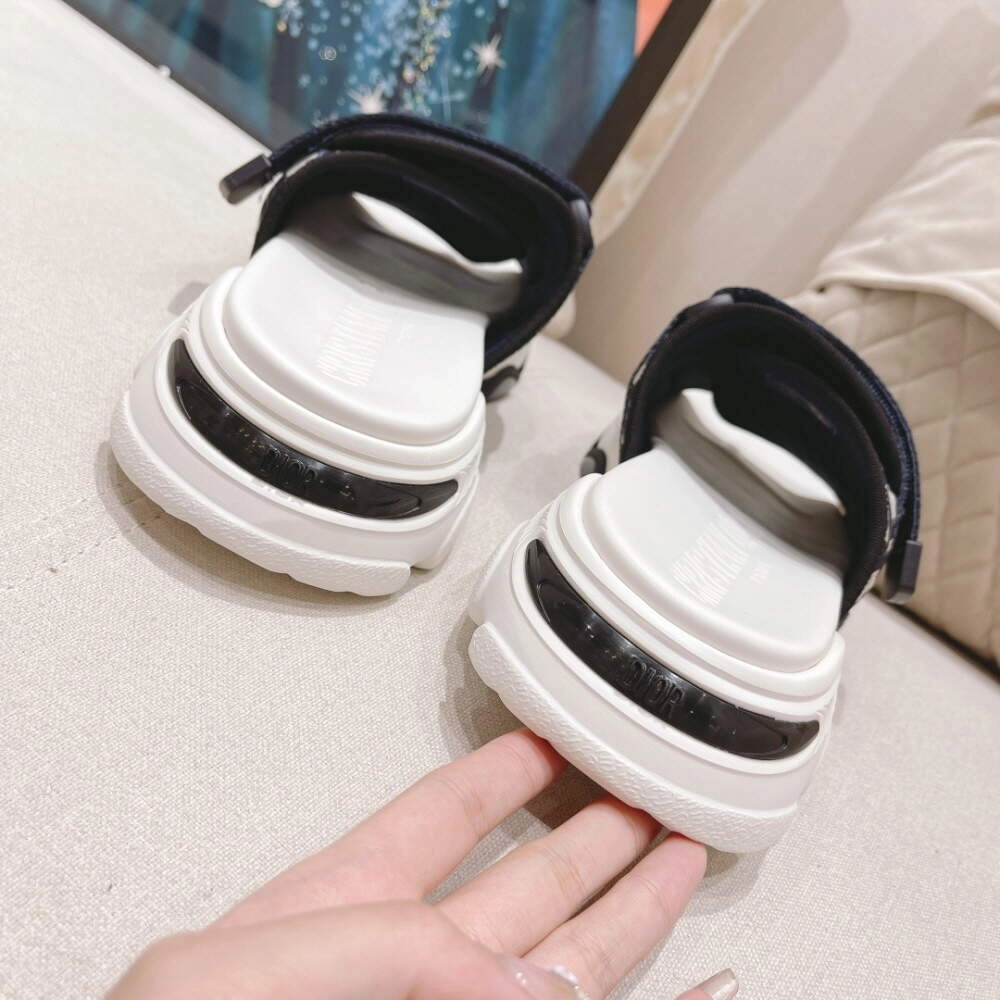 디올 D-WANDER 딥 블루 오블리크 테크니컬 패브릭 샌들