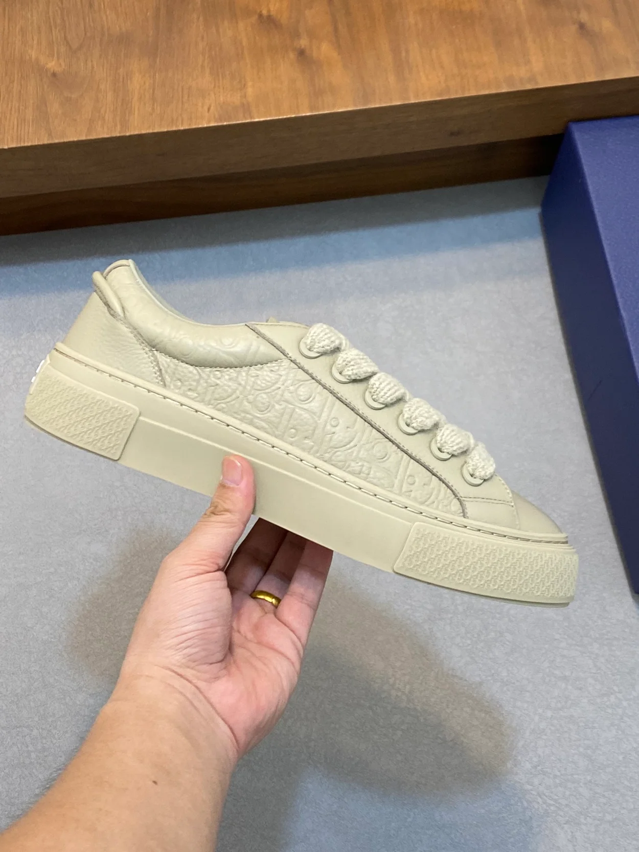 디올 B33 스니커즈 베이지
