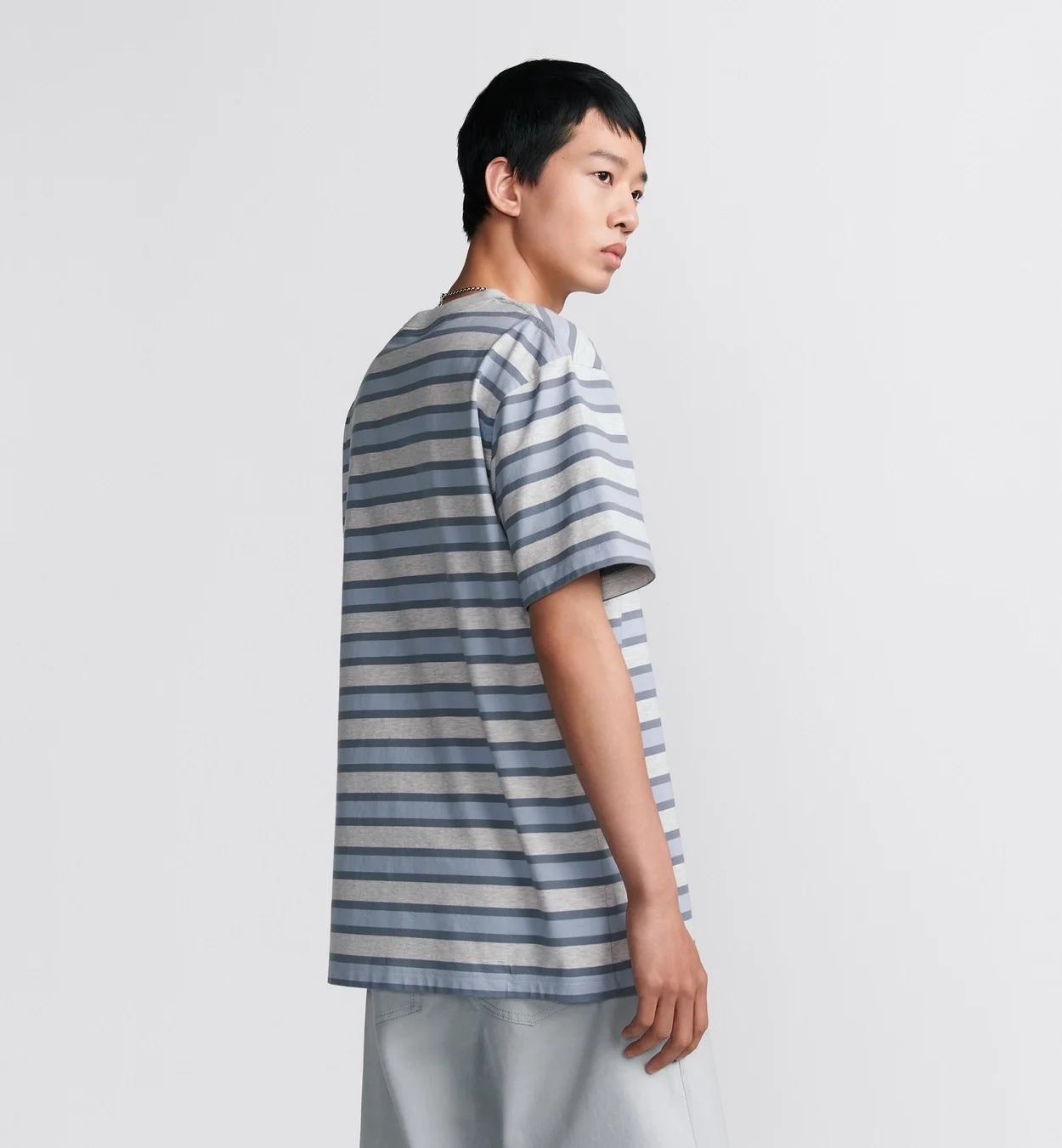 디올 릴렉스핏 티셔츠