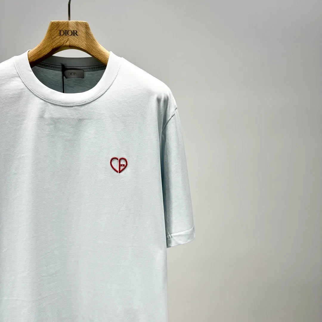 디올 CD Heart 캐주얼 핏 티셔츠 스카이블루