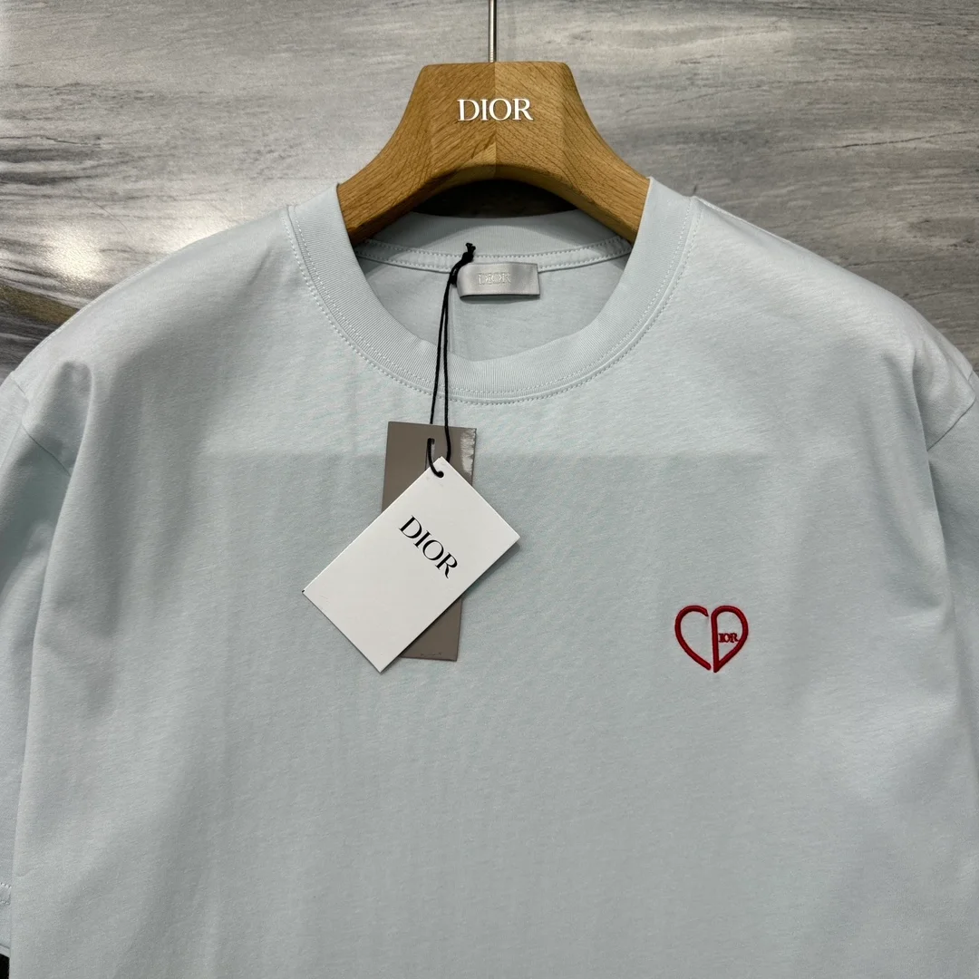 디올 CD Heart 캐주얼 핏 티셔츠 스카이블루
