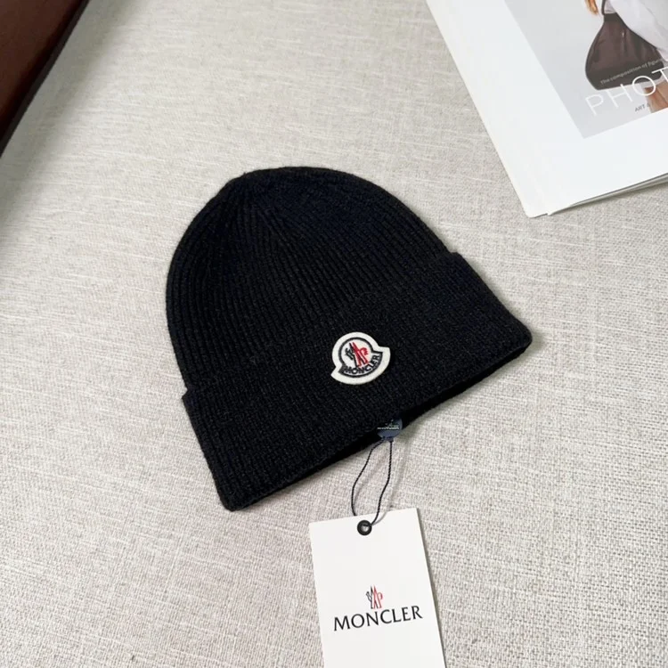몽클레어 블랙 비니