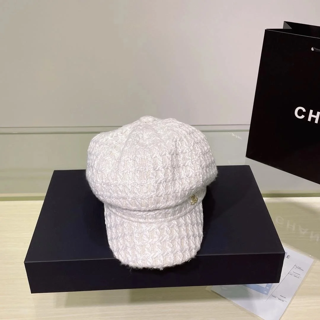 샤넬 트위트 화이트 비니 캡