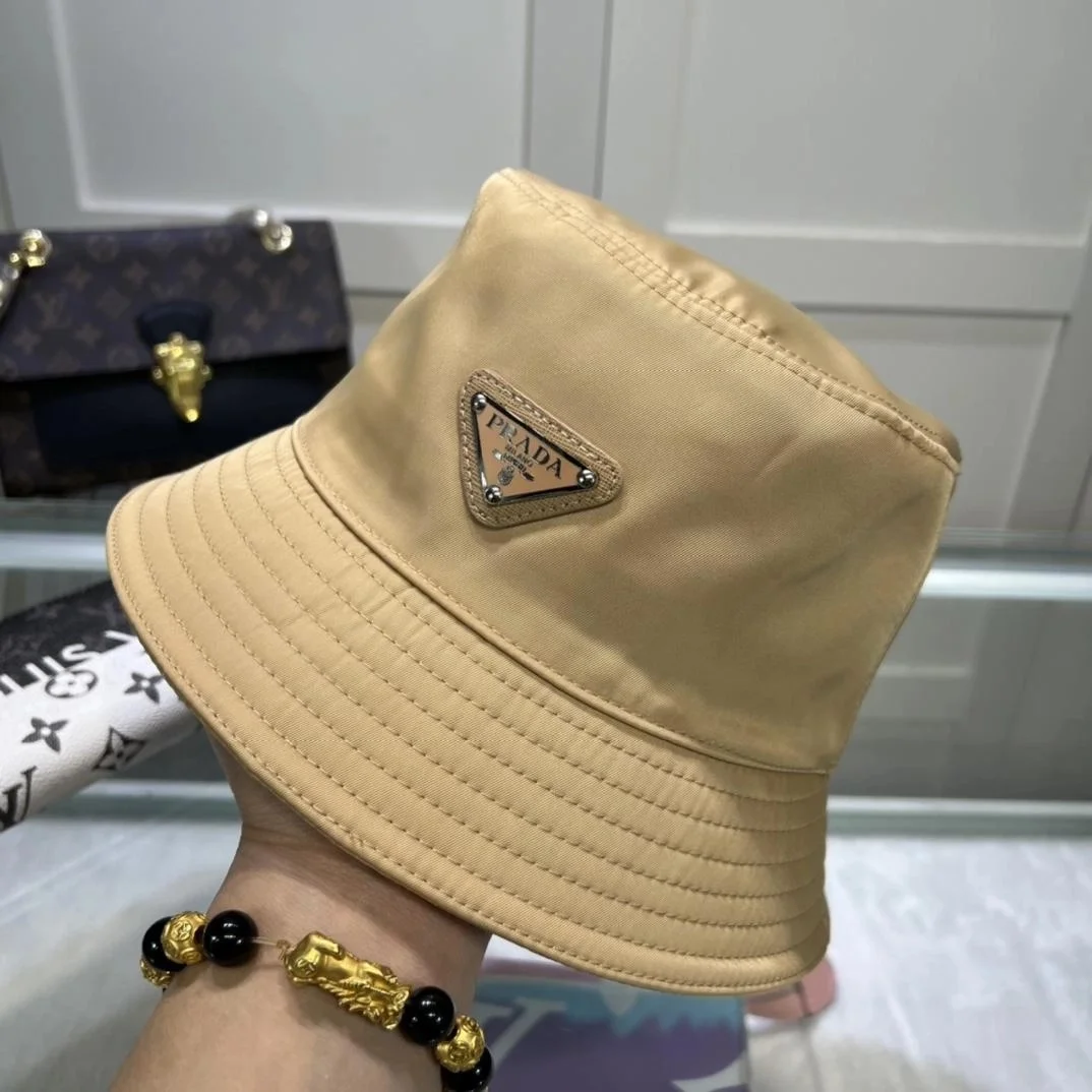 프라다 리나일론 베이지 버킷 햇