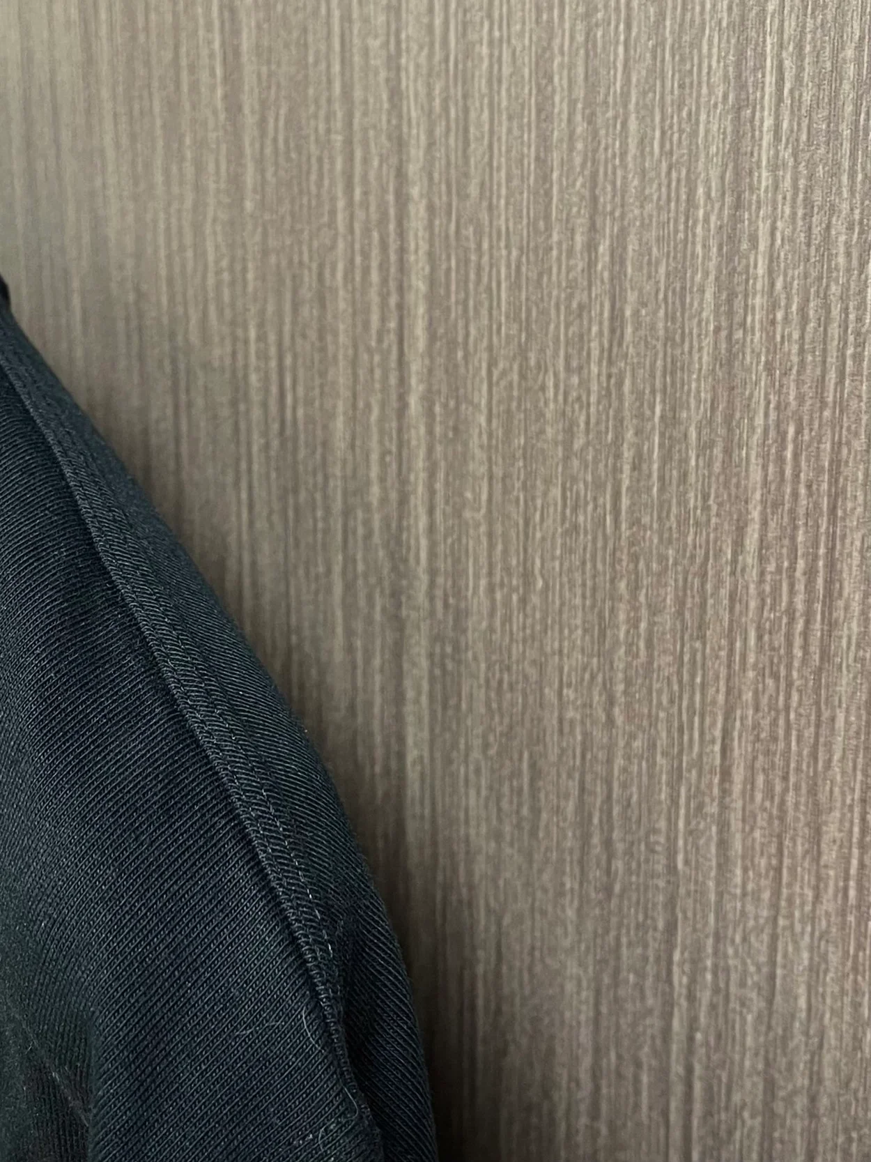 버버리 EKD 블루 자수 코튼 티셔츠 블랙