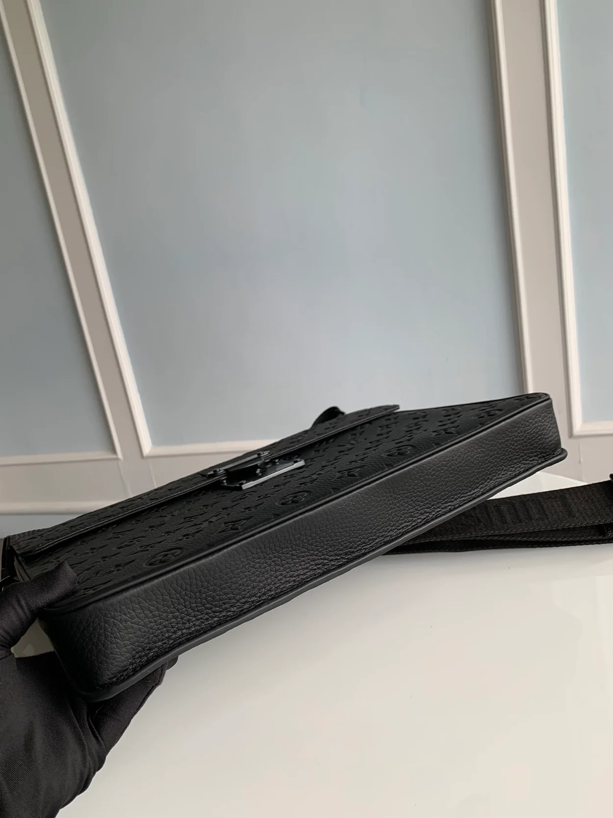 루이비통 S 락 브리프 케이스 M20835