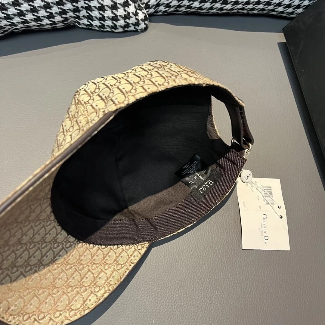디올 모노그램 베이지 베이스볼 캡