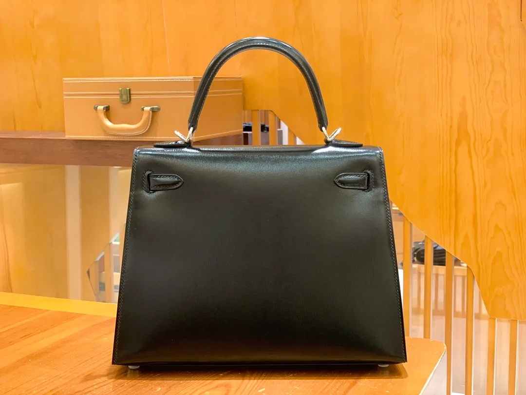 에르메스 켈리 25 셀리에 박스 블랙 실버 하드웨어 (100% HAND MADE)