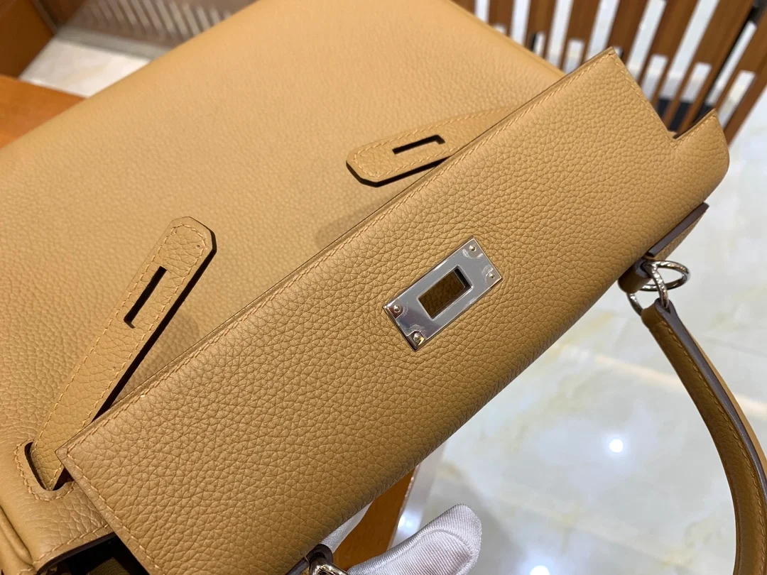 에르메스 켈리 28 르투르네 비스킷 실버 하드웨어 (100% HAND MADE)