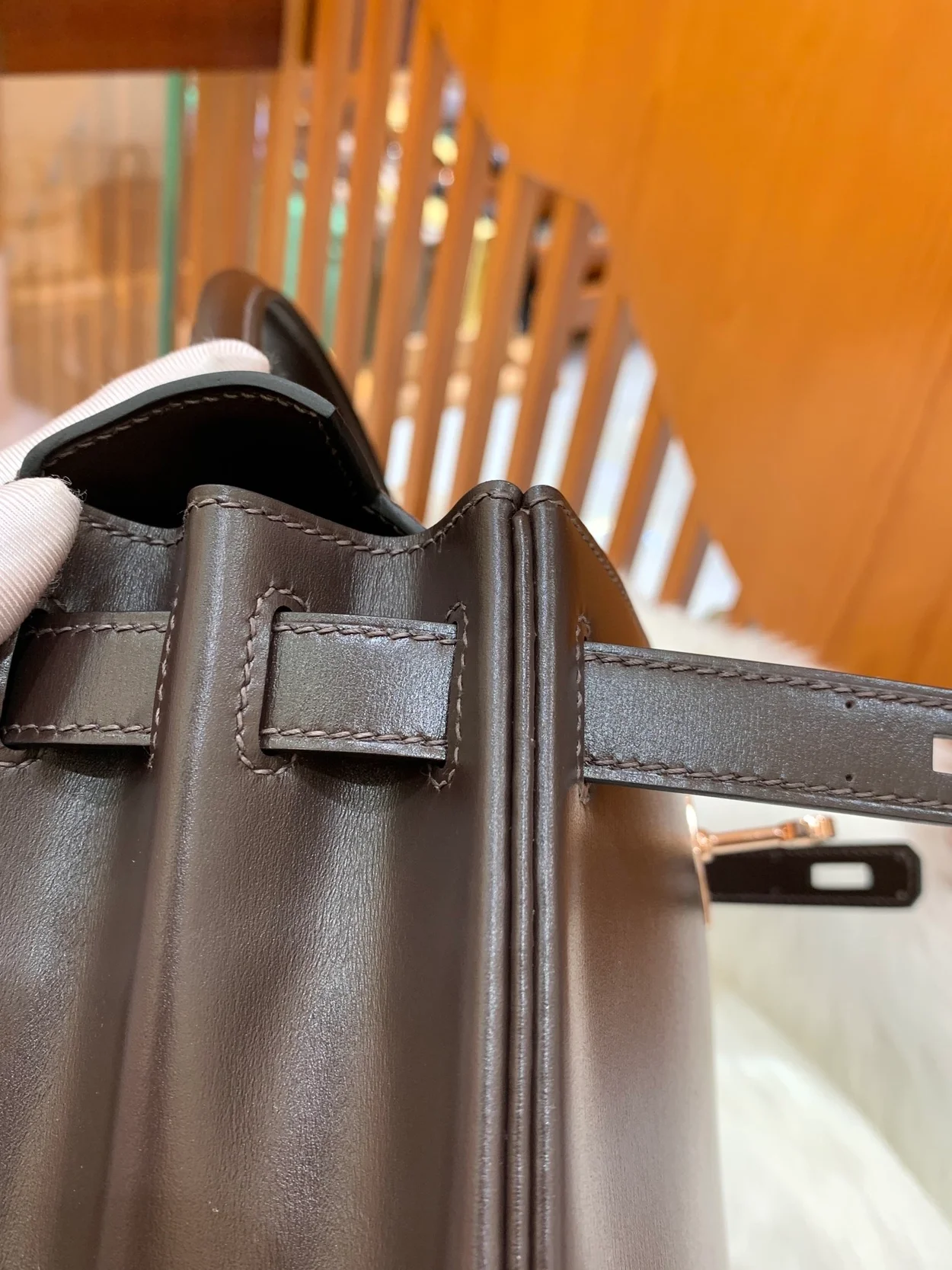 에르메스 켈리 28 르투르네 박스 초콜릿 골드 하드웨어 (100% HAND MADE)