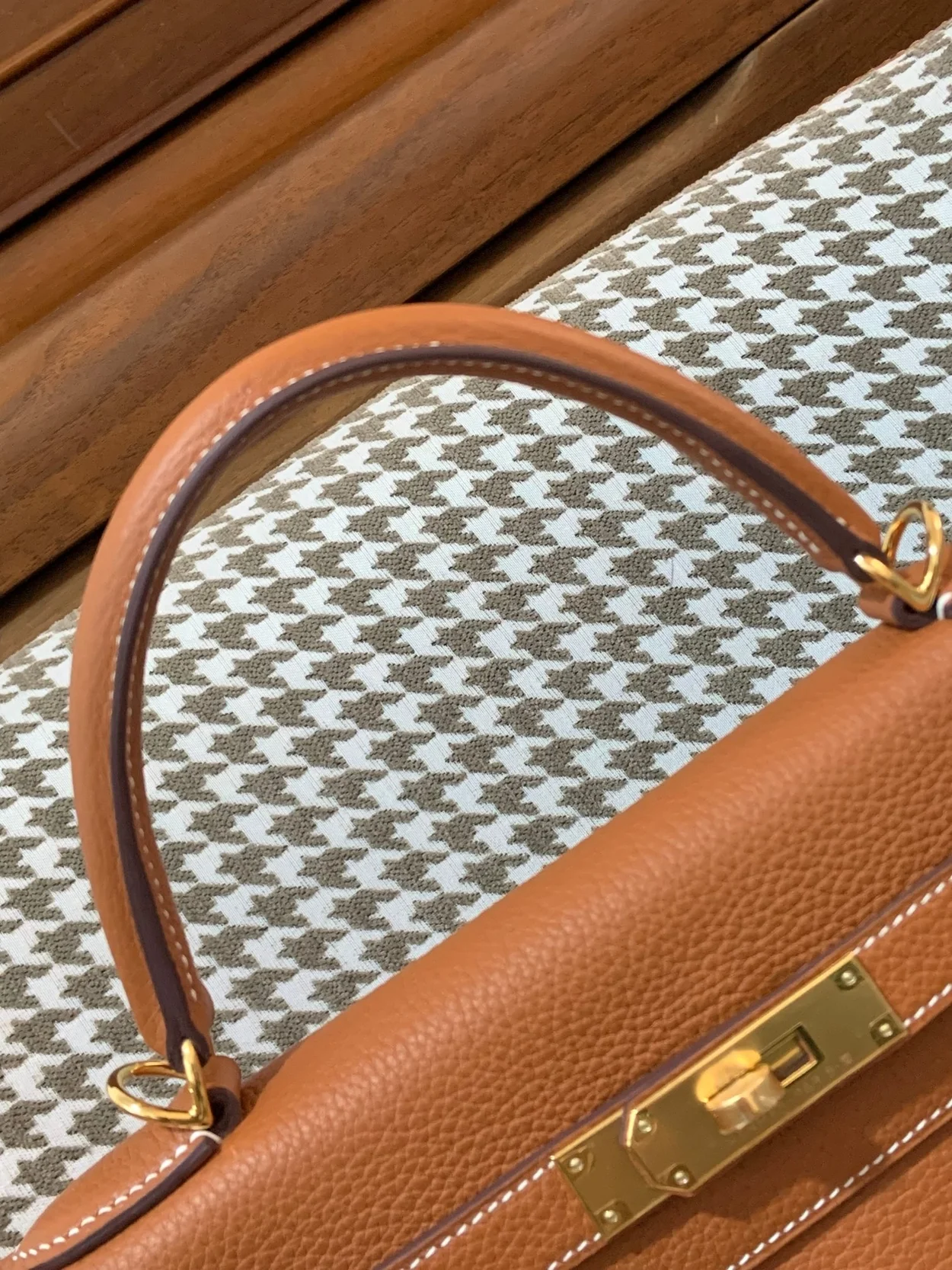 에르메스 켈리 28 르투르네 골드 브라운 골드 하드웨어 (100% HAND MADE)