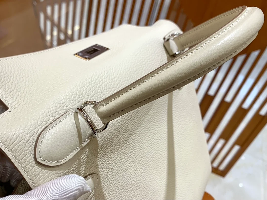 에르메스 켈리 28 르투르네 밀크 쉐이크 실버 하드웨어 (100% HAND MADE)
