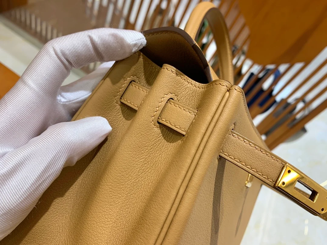 에르메스 켈리 25 르투르네 스위프트 비스킷 골드 하드웨어 (100% HAND MADE)