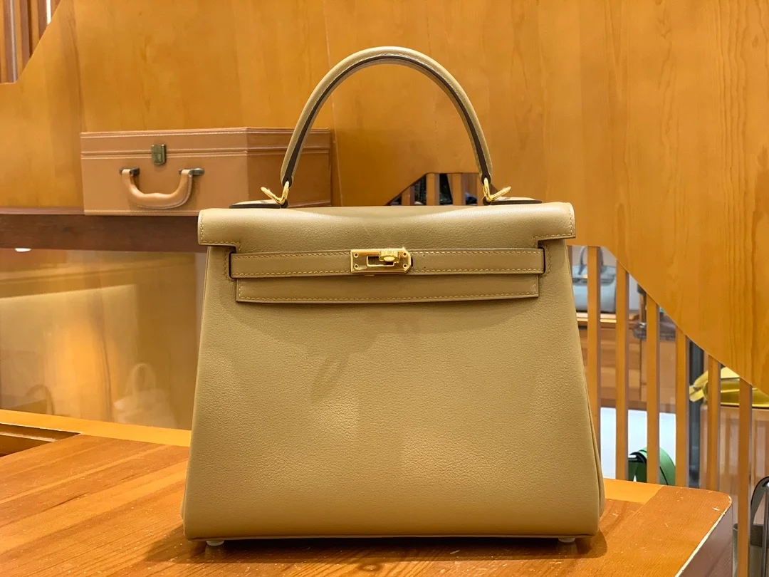 에르메스 켈리 25 르투르네 스위프트 비스킷 골드 하드웨어 (100% HAND MADE)