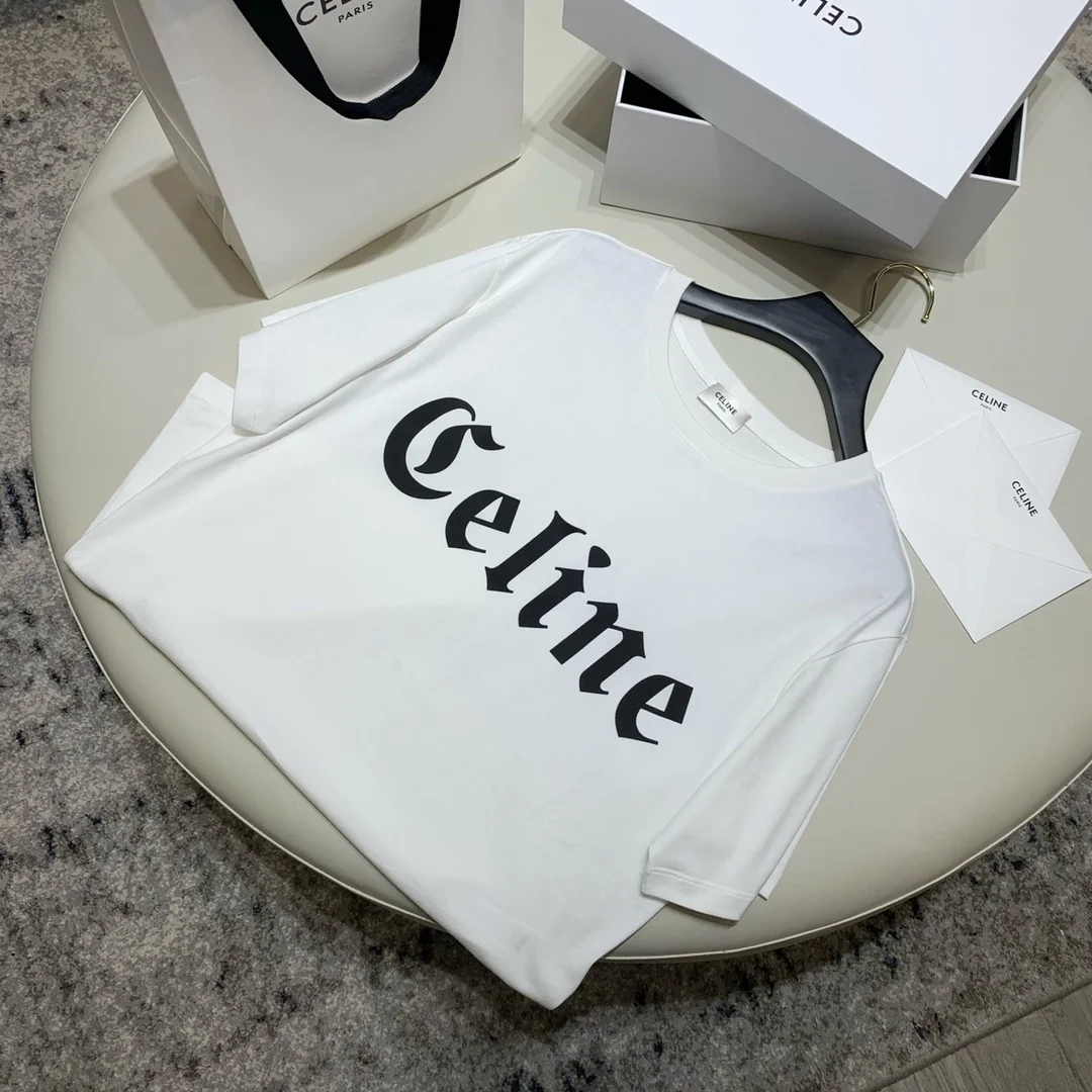 셀린느 고딕 로고 화이트 티셔츠