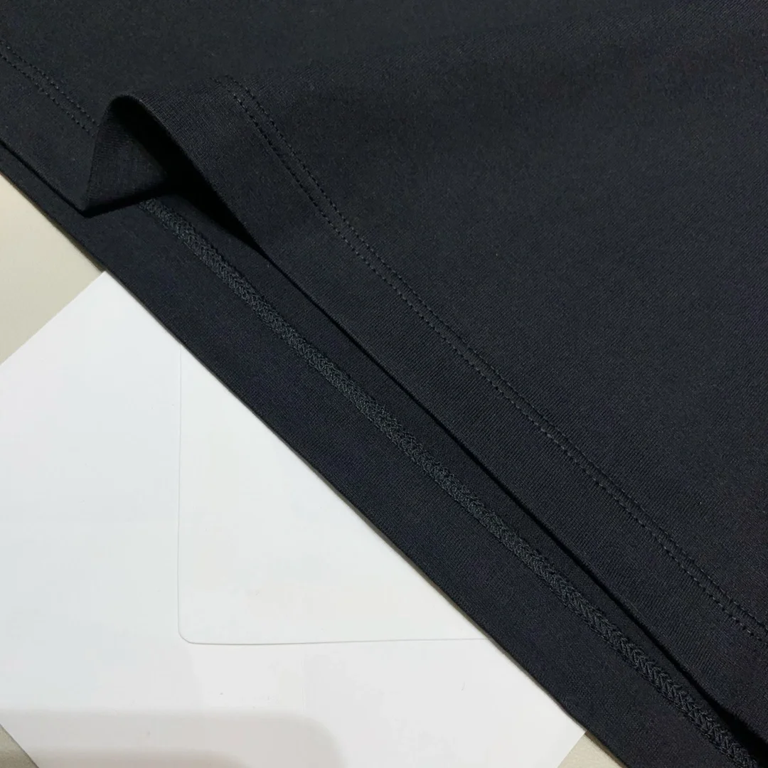 셀린느 고딕 로고 블랙 티셔츠