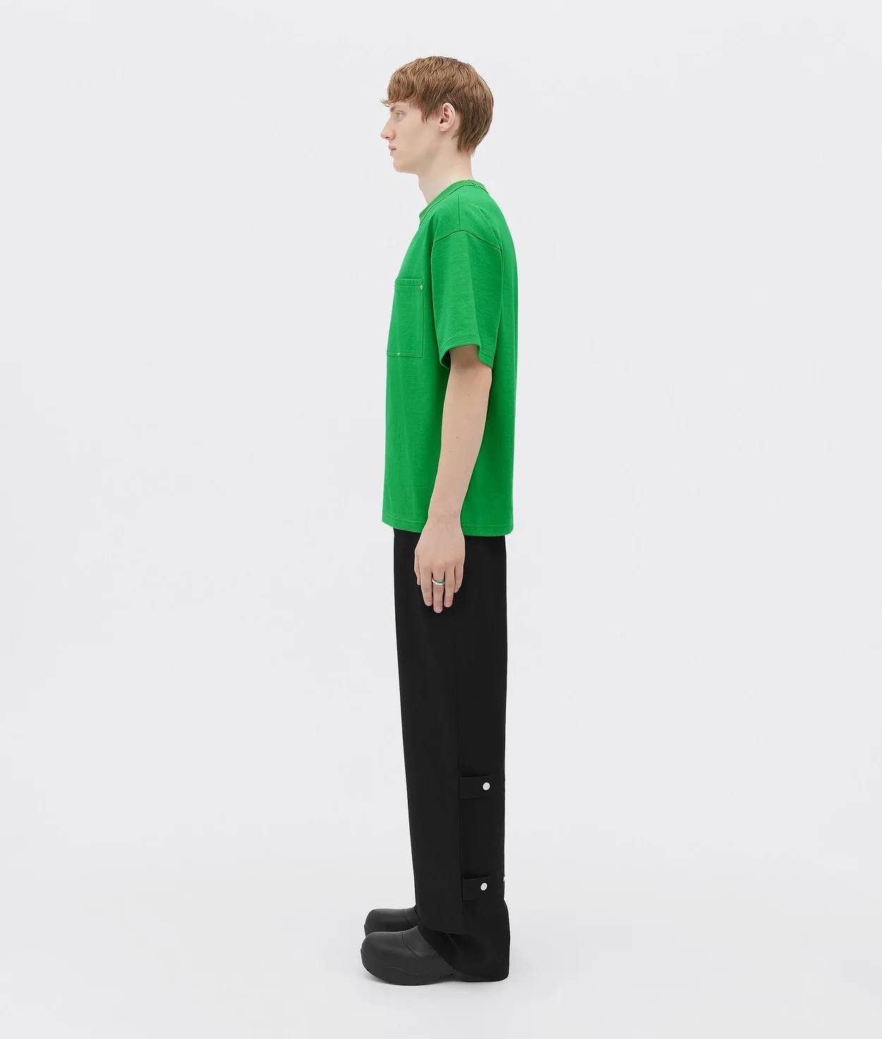 보테가 베네타 헤비 저지 리벳 포켓 티셔츠 그린