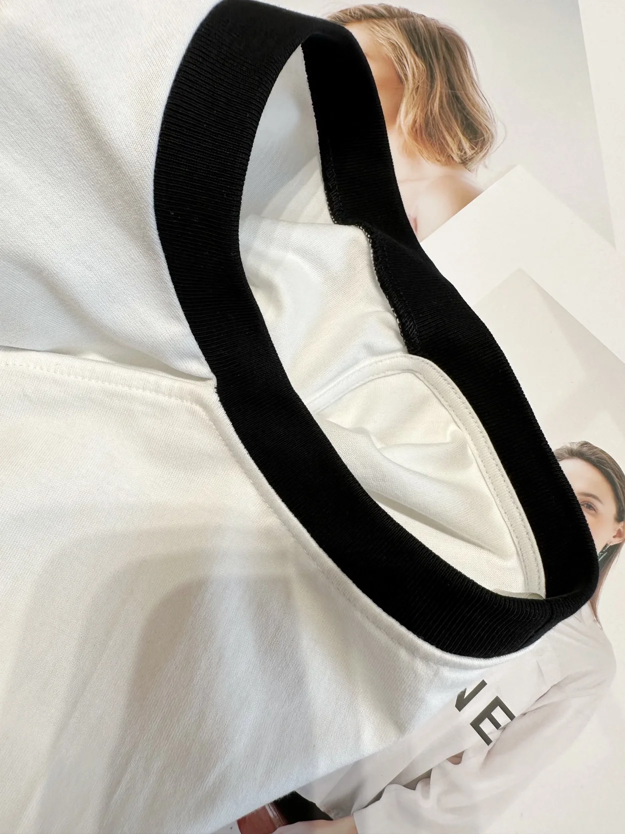 셀린느 루스 코튼 저지 티셔츠 화이트