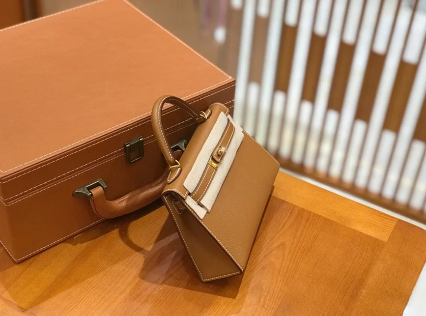 에르메스 미니 켈리 2세대 셀리에 골드 브라운 골드 하드웨어 (100% HAND MADE)